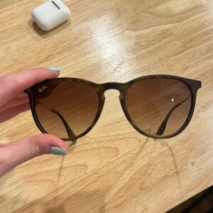 Brown Erika ray ban